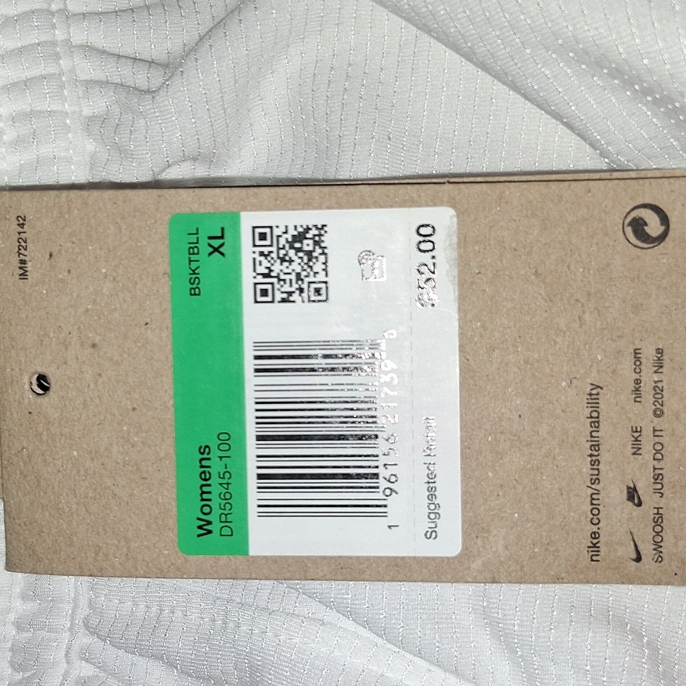 Nike WNBA Crossover Shorts Dri-Fit Color-White/Orange NWT - Picture 7 of 7